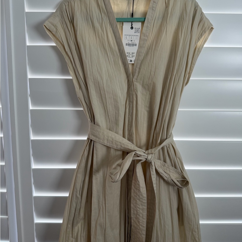 Chic Beige V-Neck Dress with Belt